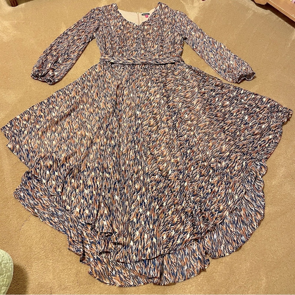 NEW Vince Camuto Printed Asymmetrical Hem Maxi Dress
